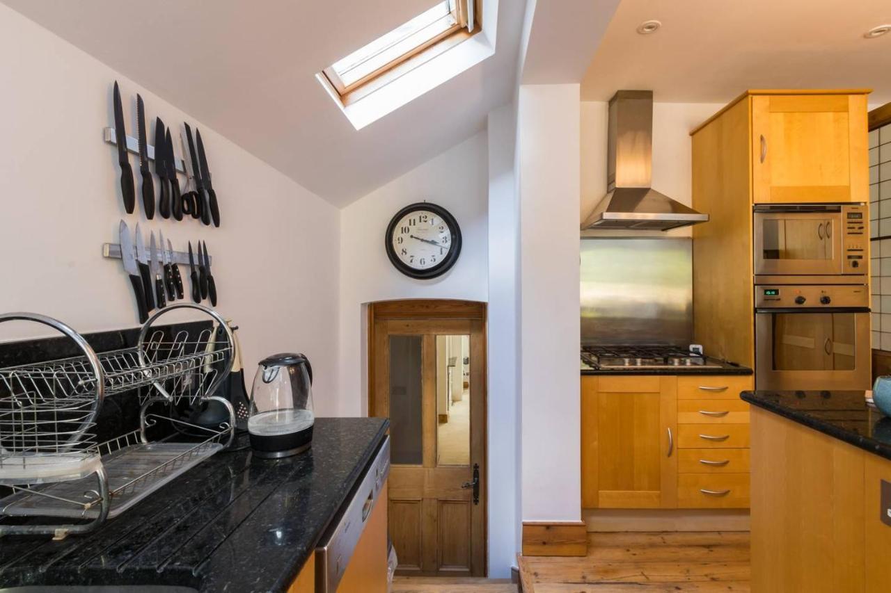 Holiday home Fabulous 4-bed House In Fulham With Garden! London