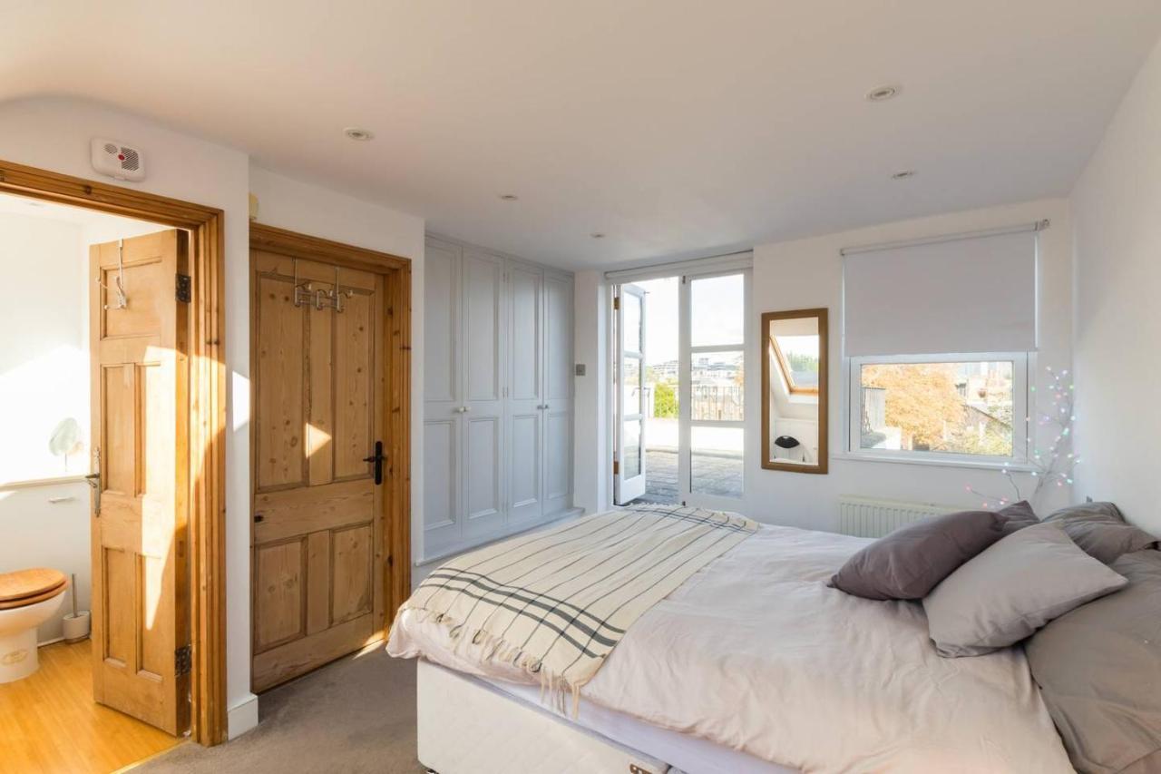Fabulous 4-bed House In Fulham With Garden! Holiday home London