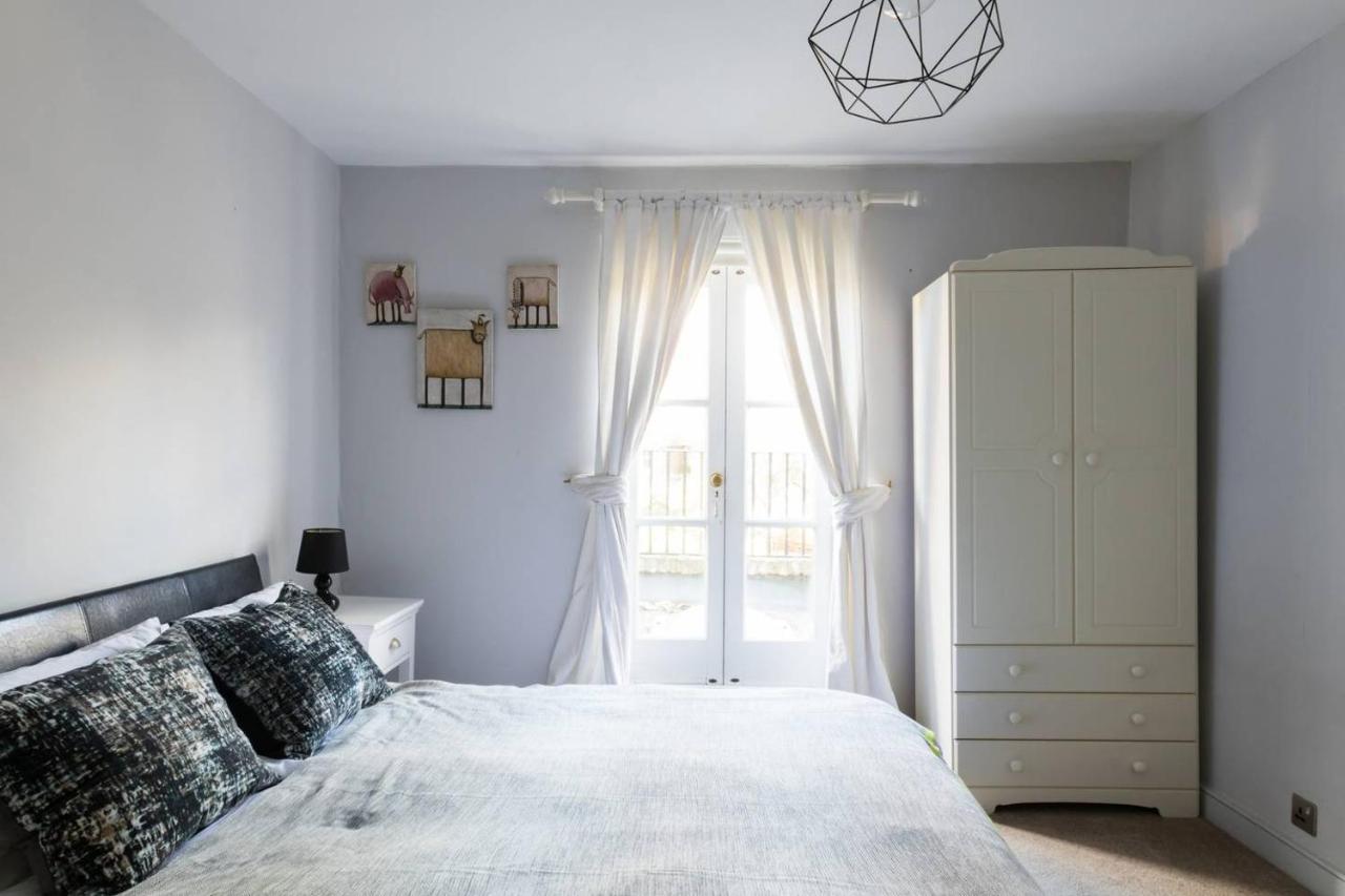 Fabulous 4-bed House In Fulham With Garden! *