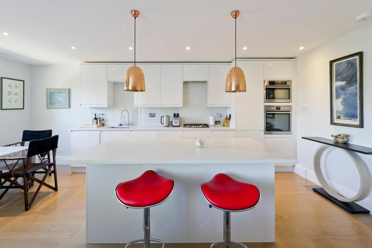 Apartment Bright 2-bed In Fashionable Chelsea London