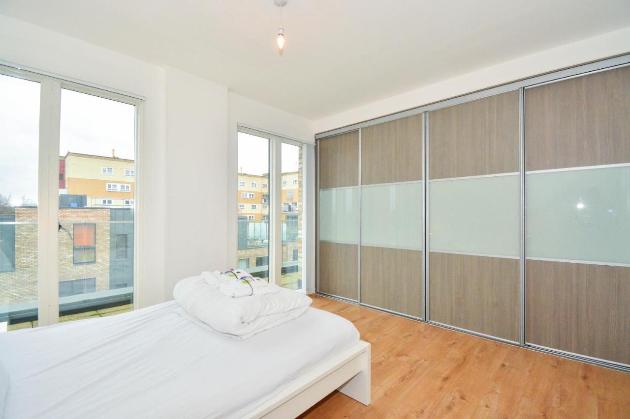 Apartment Wharf - Cambridge Av Apartamento Londres