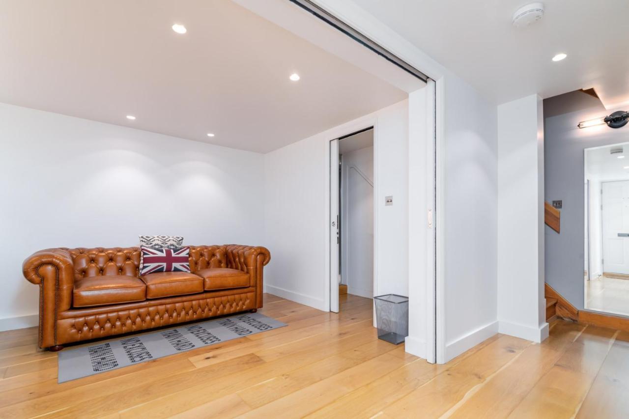 Guestready - Mews House - Spacious 2br In West Kensington Holiday home *