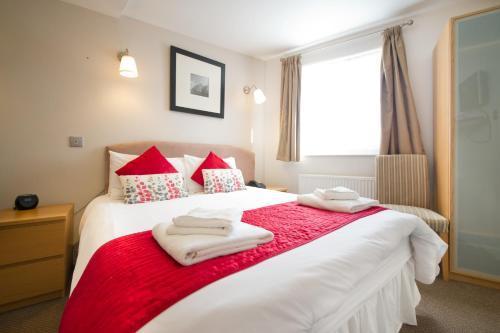 Hotel The Mitre By Innkeeper's Collection 4*