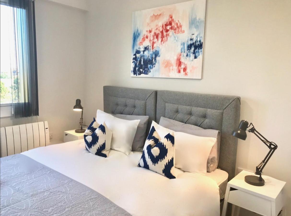 Heathrow By Manhatan Apartment London