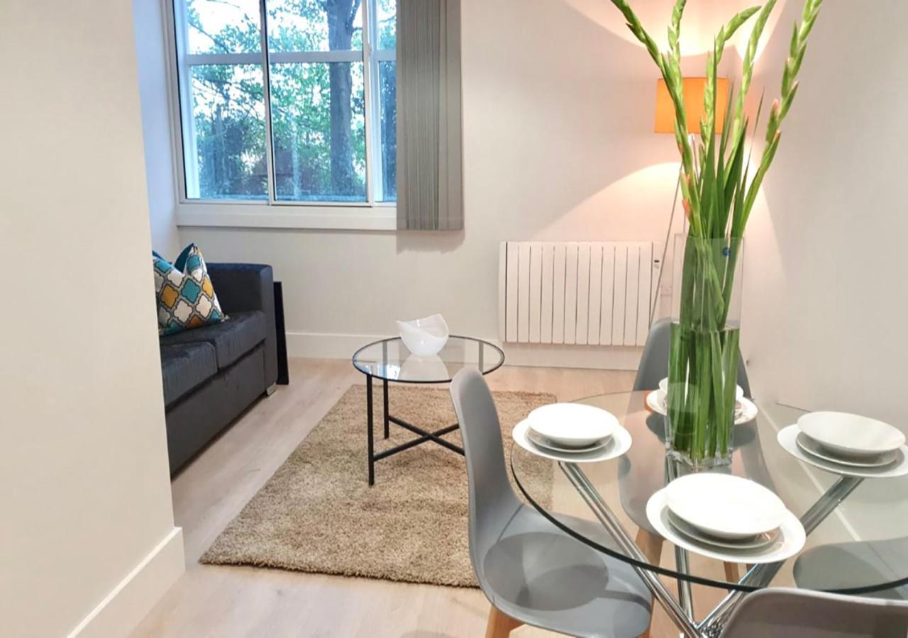 Apartment Heathrow By Manhatan London