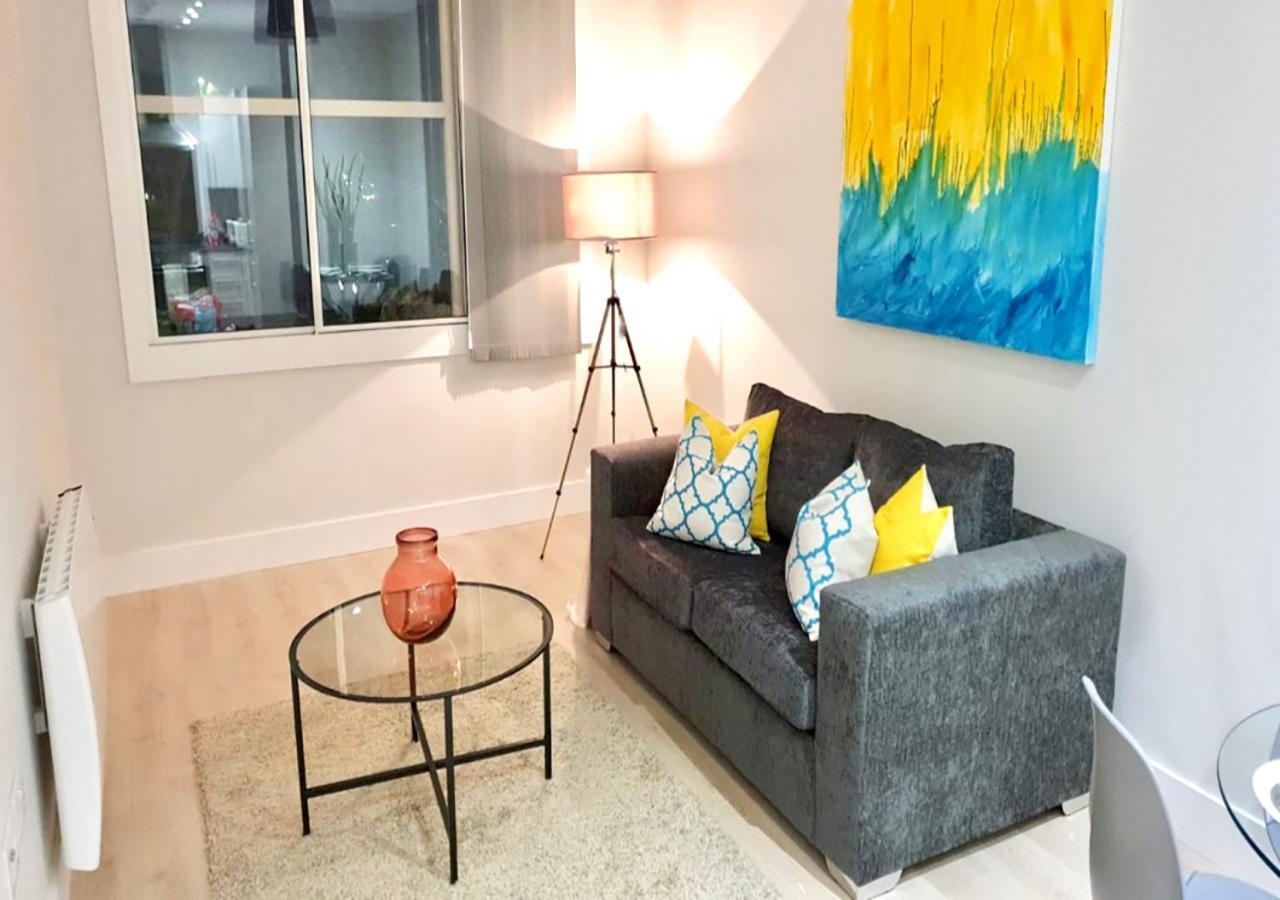 Apartment Heathrow By Manhatan London