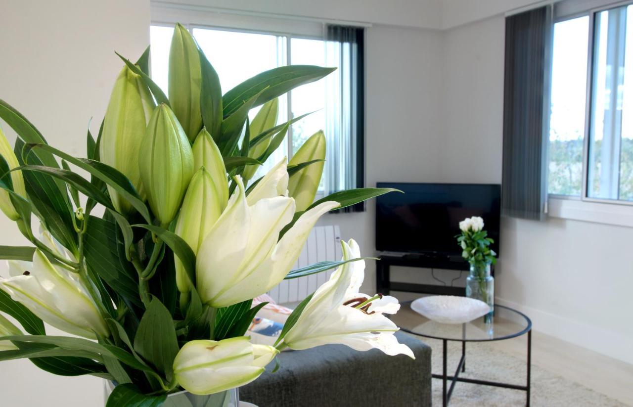 Heathrow By Manhatan Apartment *