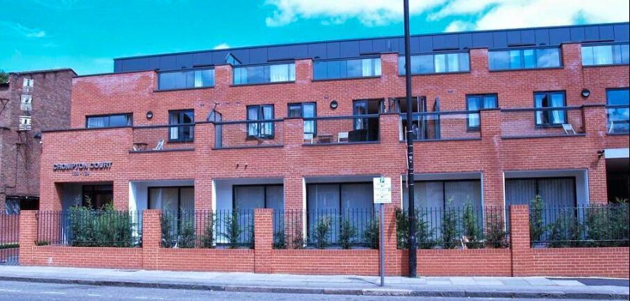 Apartment Crompton Court