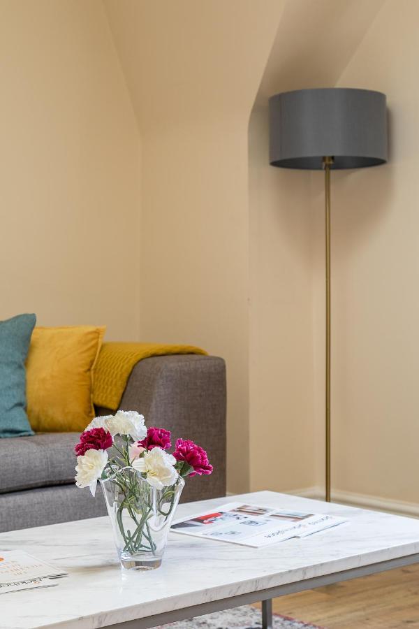 Oxford Street View Apartment London