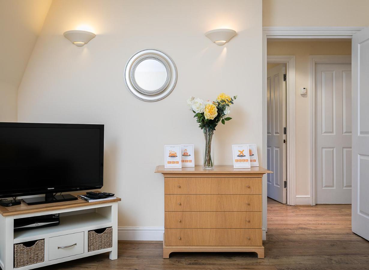 Apartment Oxford Street View