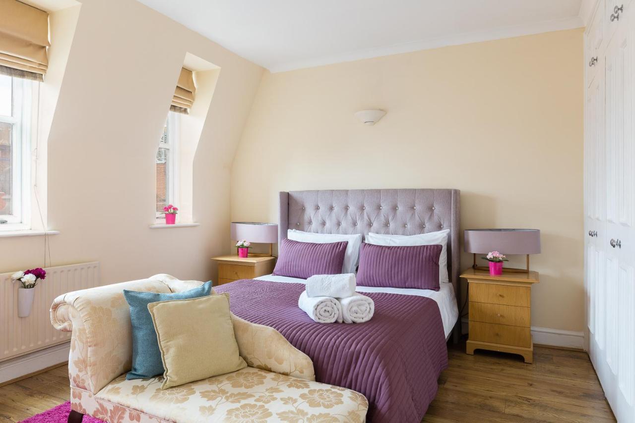 Apartment Oxford Street View London