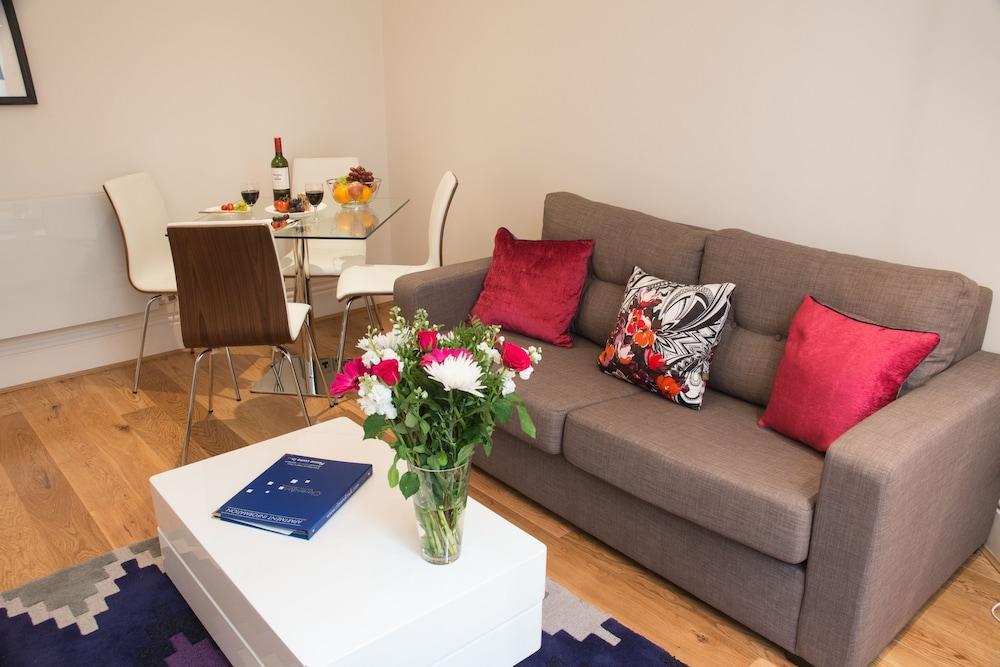 Burleigh Mansions Hotel London
