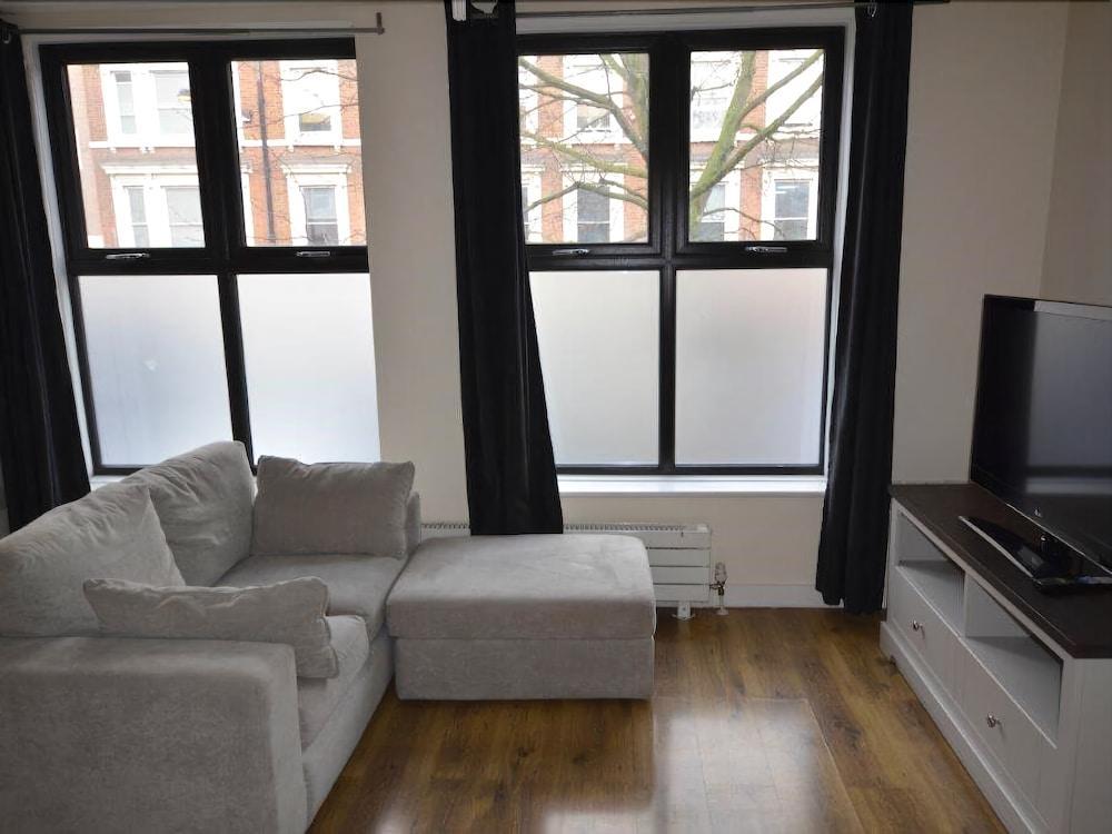 Central Comfort Serviced 3* London