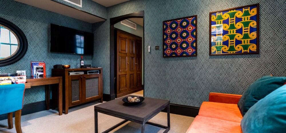 Fox And Anchor Hotel London