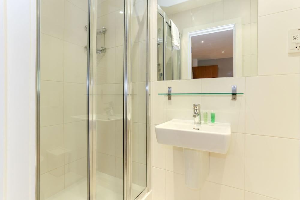 Hotel Russell Square Serviced By Concept 3*