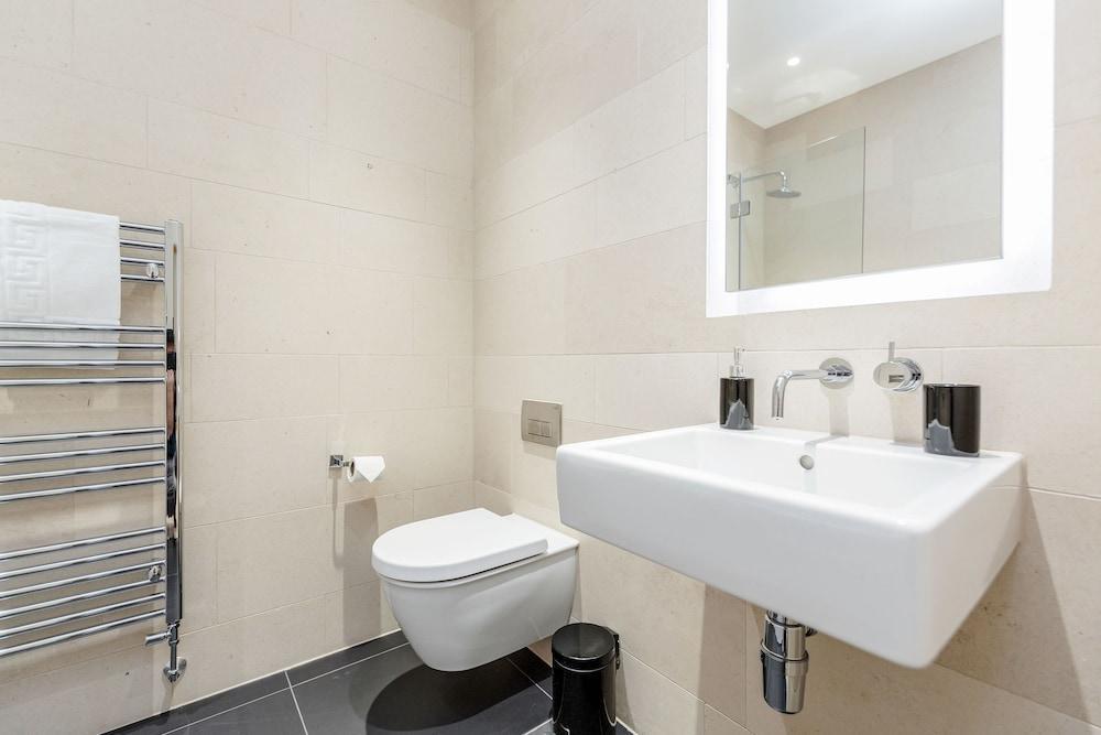 Hotel Stayo Waterloo 4*