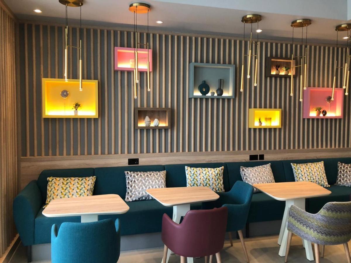 Hampton By Hilton Ealing Hotel 4*