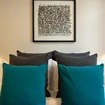 South Kensington By Capital