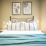 Modern Two Bedroom Apartment In Fulham By Sojo Stay