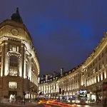 Piccadilly Circus Luxury Studio