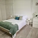Spacious 4 Bedrooms Apartment For 10 Near Marble Arch