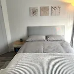 Cosy Double Bedroom For One Guest