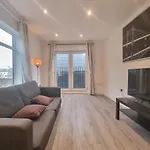 Comfortable Flat In Sw London