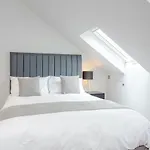 Luxlet Apartments - Heart Of Hampstead, London