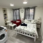 Guest And Rest 7