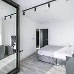 Elegant Sky Line Apartment