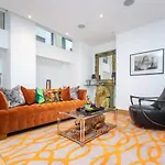 Luxurious 2 Bedroon Flat In The Heart Of London