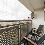 A Skyhigh Stay For 2 In Vauxhall London