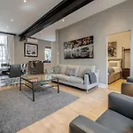 Luxurious Mews House Next To Hyde Park