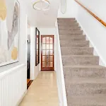 Lovely And Comfortable Home Stay In London