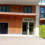 Viktoras 3 Bedroom Apartment