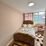 Canary Wharf Single Double And En-Suite Rooms