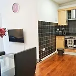 Jupiter 218 Flat 2 At Marble Arch