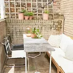 Apartment With A Garden In London, Dalston