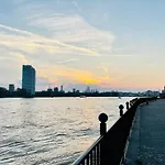 Riverside Premium Double Room Garden View E14