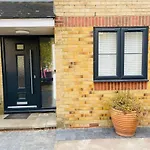 Riverside Premium Double Room Garden View E14