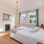 Luxury 2 Bedroom Apartment Near Notting Hill