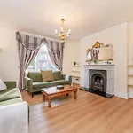 Luxury 2 Bedroom Apartment Near Notting Hill