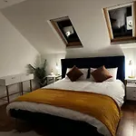 Aldo\'S 2 Bedroom Townhouse London N1