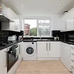 Primrose Apartment - Large 2 Bedroom Apart