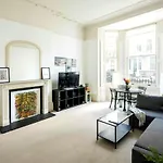 Remarkable 2-Bed Apartment In London