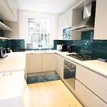Trendy 2Bedroom And 2 Bathroom Flat, Quiet Nottinghill Street