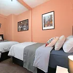 Stunning 3 Bedroom Serviced Flat In North London