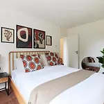 The Kennington Park Crib - Lovely 2Bdr Flat With Garden