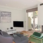 Beautiful 2-Bed Notting Hill Apt With Garden