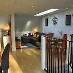 Top Floor Apartment In Islington